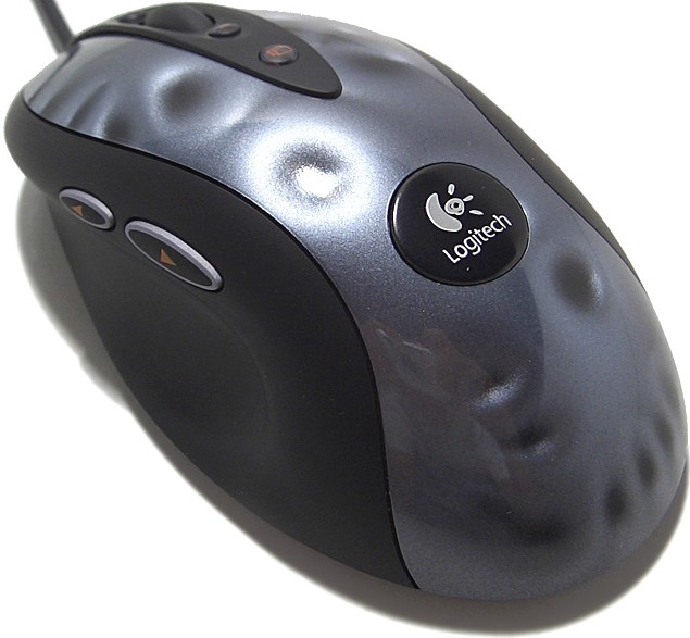 Classic metallic dimple-pattern Logitech MX518